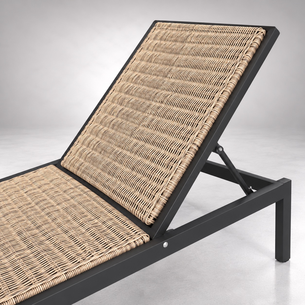 Chalet Sun Lounger - Detail View